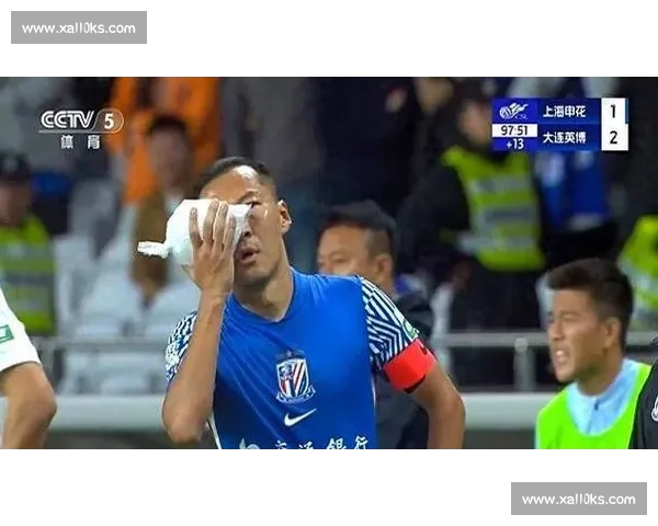 一口口水 + 四次 VAR:申花 2-2 大连的争议风暴 一口口水 + 四次 VAR:申花 2-2 大连的争议风暴